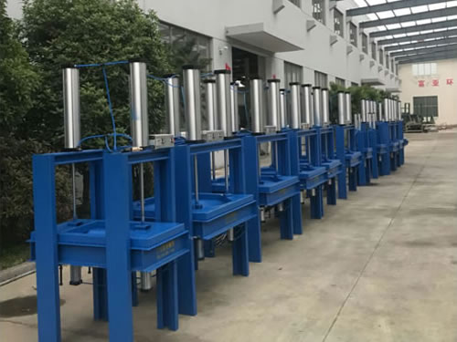 聚氨酯發泡機